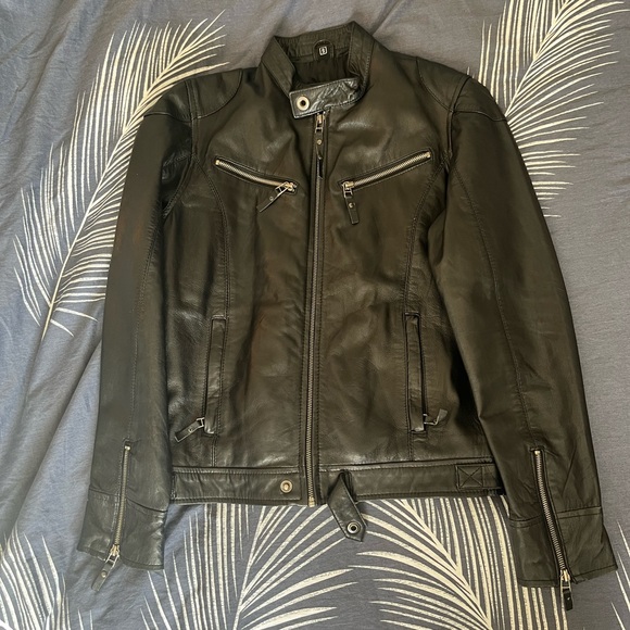 8pc Aritzia lululemon and leather jacket bundle - Picture 2 of 16